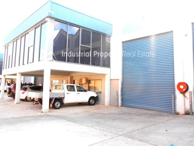Warehouse for rent in Wetherill Park, Sydney