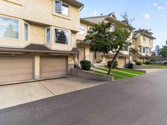 Townhouse for sale in Wedgewood, Alberta