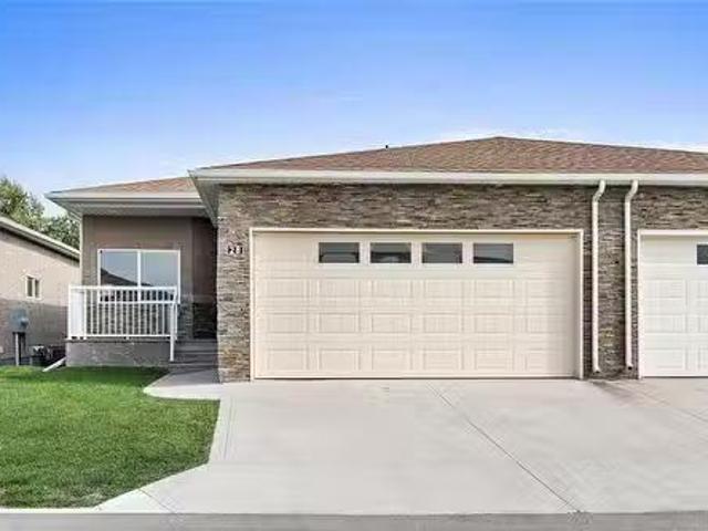 House for sale in East St. Paul, Manitoba