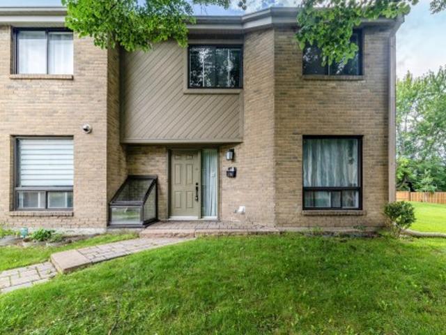 House for sale in Kirkland, Montréal (région administrative)