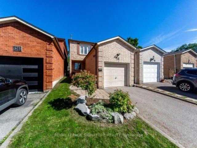 House for sale in Thornlea, Markham
