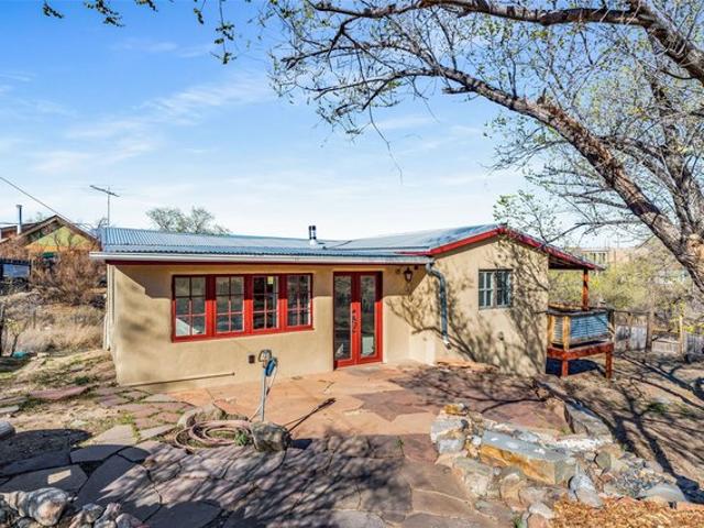 House for sale in Cerrillos, New Mexico