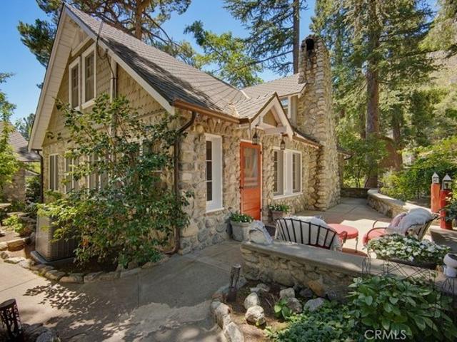 House for sale in Mt Baldy, California