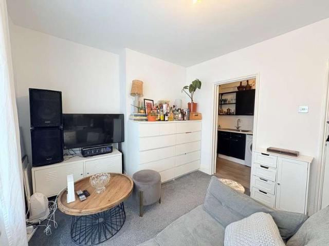 Flat for rent in Southsea, City Of Portsmouth