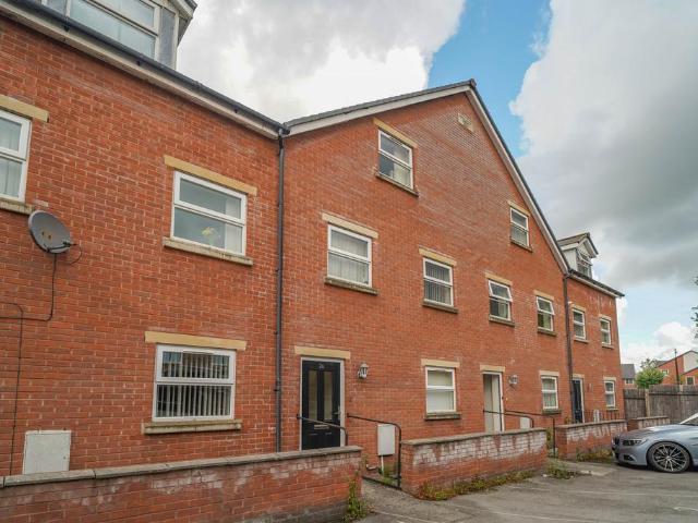 House for sale in Roby Mill, Lancashire