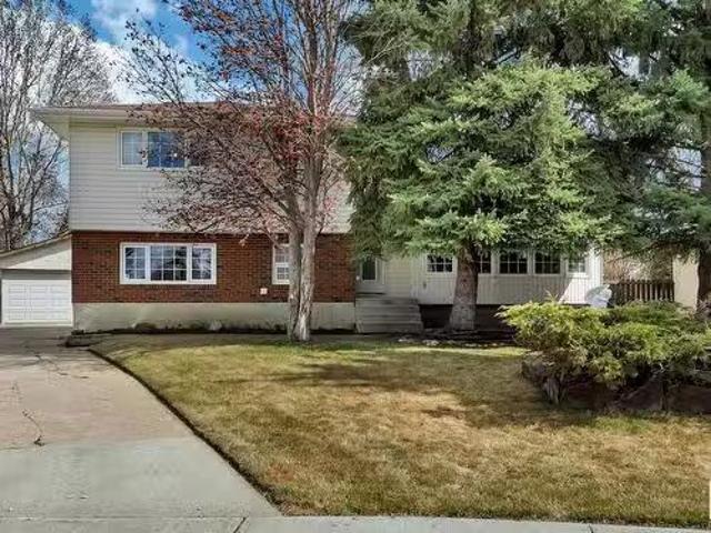 House for sale in Rolly View, Alberta