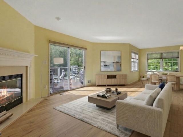 Townhouse for sale in Watchung, New Jersey