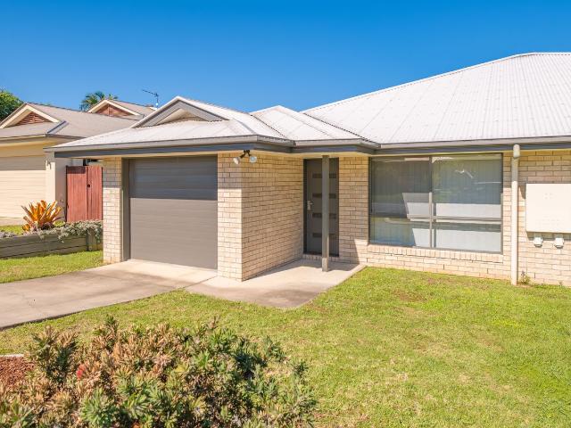 Apartment for rent in Southside, Queensland