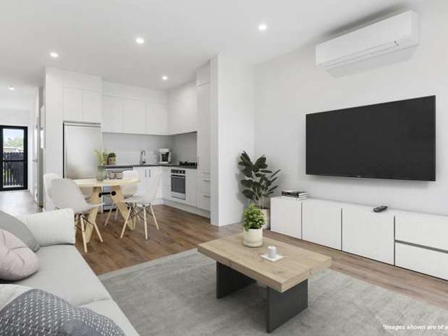 Townhouse for sale in Totara Park, Howick