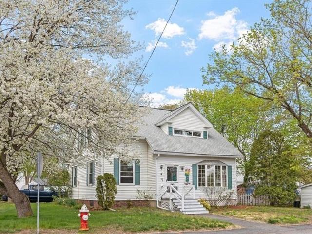 House for sale in Shirley, Massachusetts