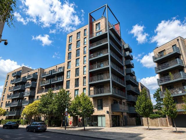 House for rent in Colindale, Greater London