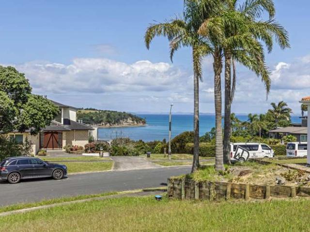 Land for sale in Whangaparaoa