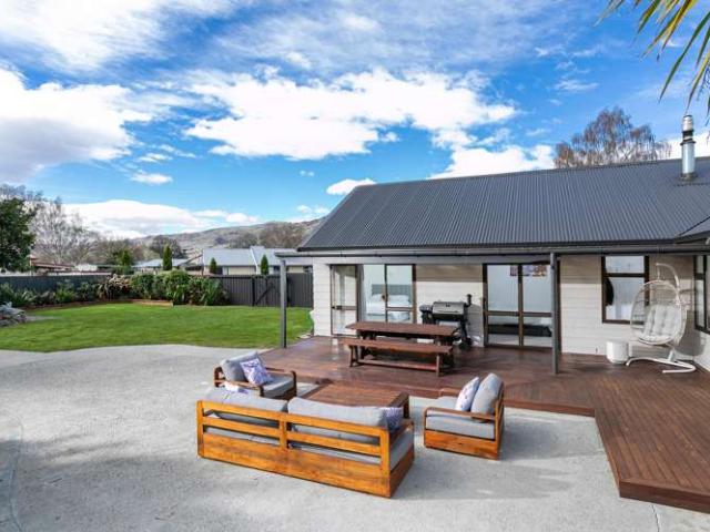 House for sale in Otakou