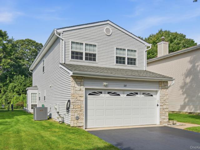 Condo for sale in Town of Islip, Suffolk County