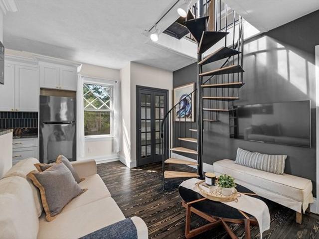 Condo for sale in Beverly, Massachusetts