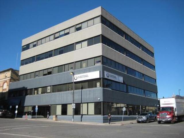 Commercial for rent in Thunder Bay, Ontario