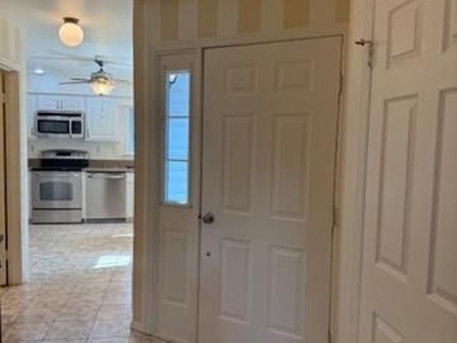 Townhouse for rent in Monroe Township, New Jersey