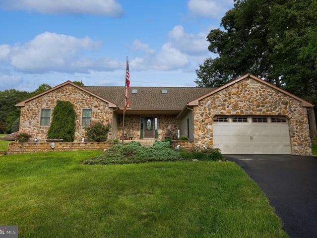 House for sale in Fleetwood, Pennsylvania