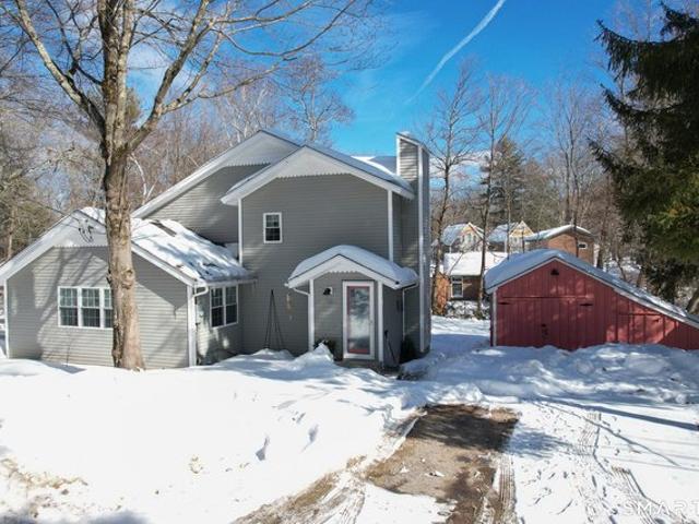House for sale in New Hartford, Connecticut
