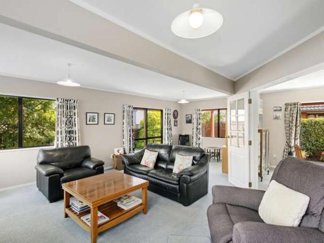 House for sale in Days Bay, Wellington