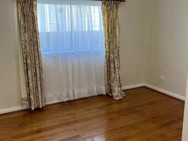 House for rent in Sunshine, Victoria