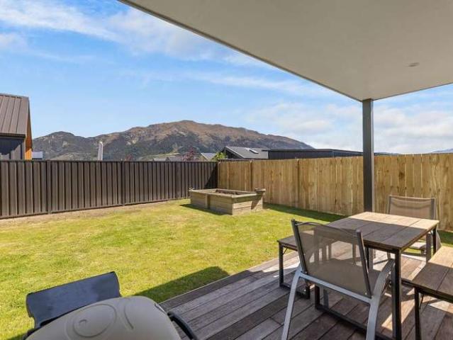 House for sale in Otakou