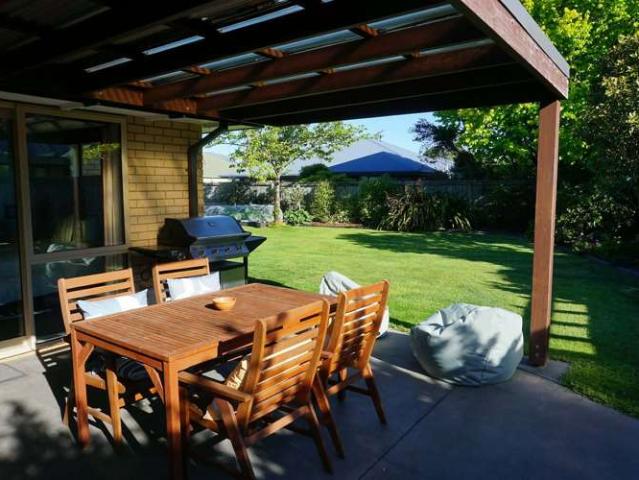 House for rent in Chaslands, Canterbury