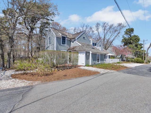 Condo for sale in Mashpee, Massachusetts