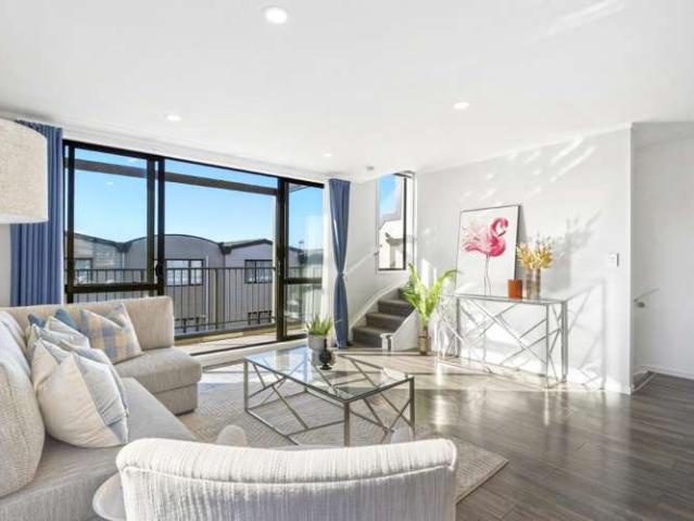 Townhouse for sale in Wairau Valley, Oroua County