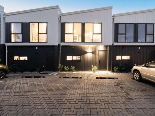 House for sale in Devonport, Oroua County