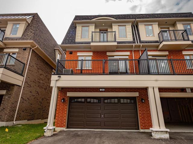 Townhouse for sale in Woburn, Ontario