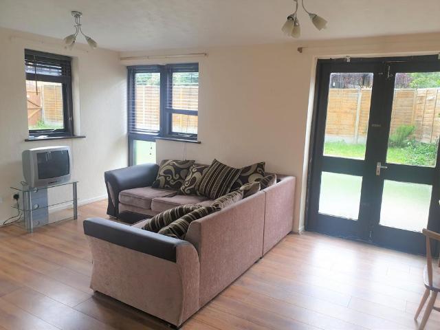 House for rent in Cubitt Town, Greater London