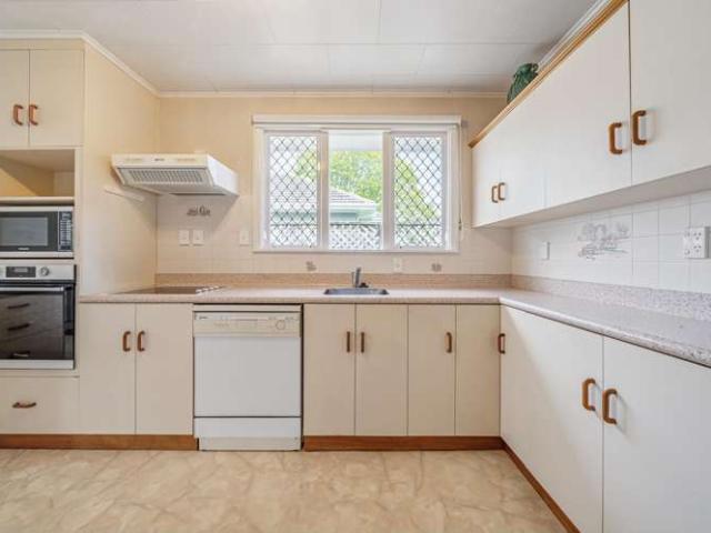 House for sale in Manor Park, Lower Hutt
