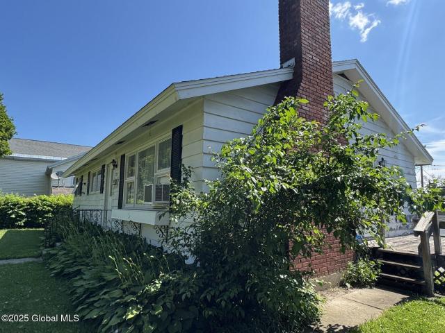 House for sale in Schuylerville