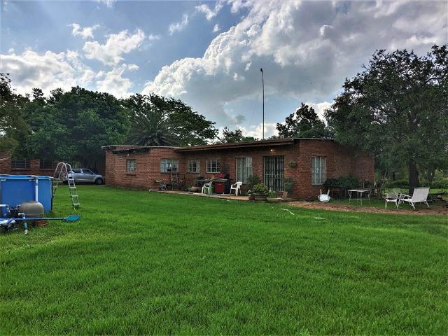 Farm for sale in Waterkloof, Gauteng