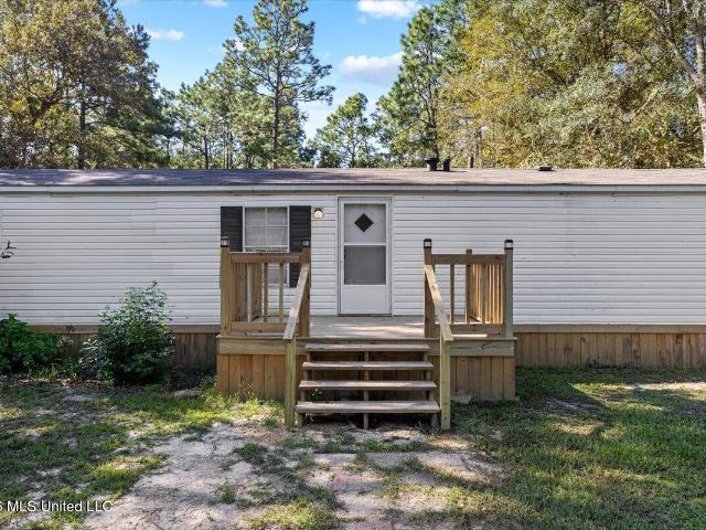 House for sale in Wiggins, Stone County