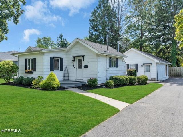 House for sale in Sands Point, Oceanport