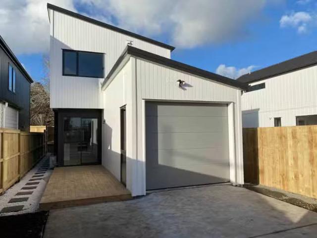 House for rent in Papakura