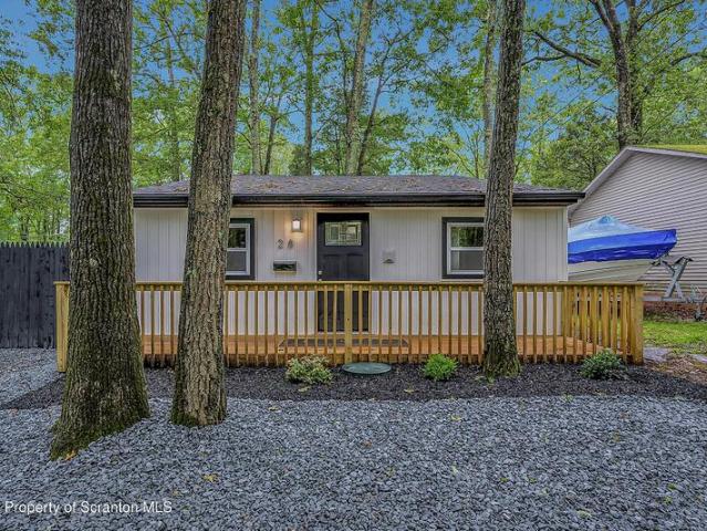 Townhouse for sale in Hawley Townhouse for sale in Hawley