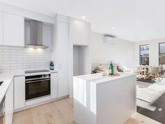 Townhouse for sale in Paraparaumu, Wellington