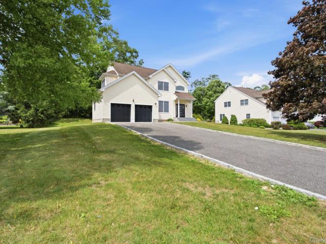House for sale in Amawalk, New York
