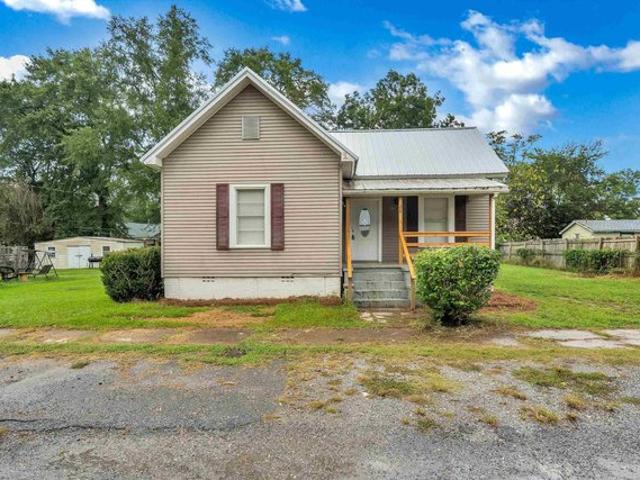House for sale in Alpine, Alabama