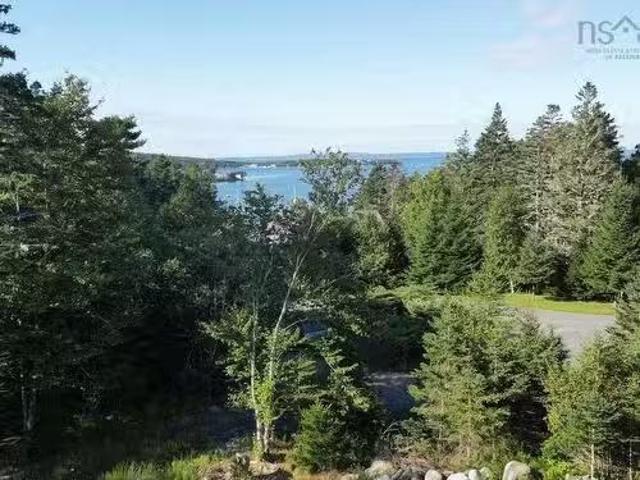 House for sale in Mariner's Anchorage, Glen Haven