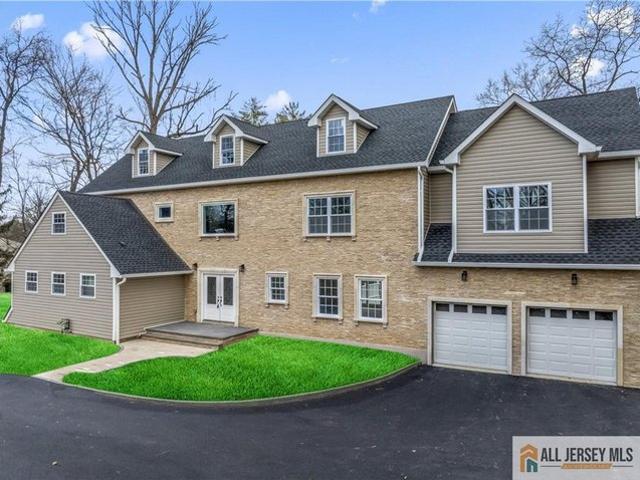 House for sale in Warren, New Jersey