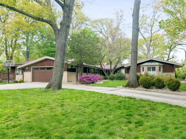 House for sale in Lincolnshire, Illinois