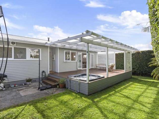 House for sale in Owhata, Oroua County