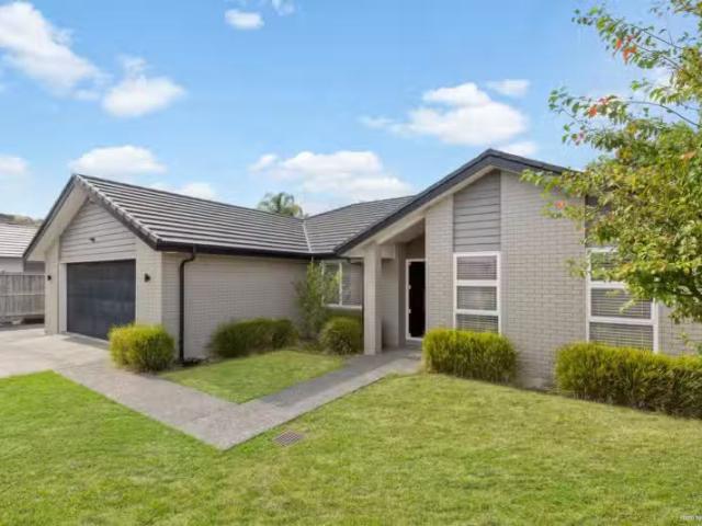 House for sale in Awhitu