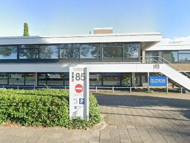 Bedrijfspand te huur in Bloemenwijk, Voorschoten