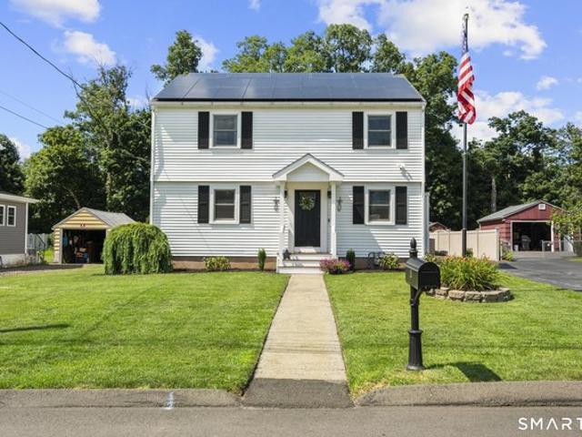 House for sale in North Haven, Connecticut