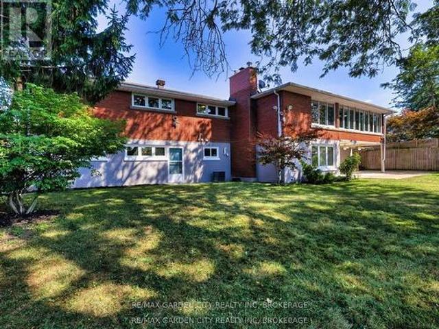 House for sale in St. Catharines, Golden Horseshoe